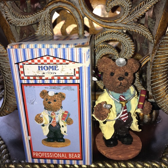 💰FIRM-WORLD BAZAAR professional bear new in box - Picture 1 of 6